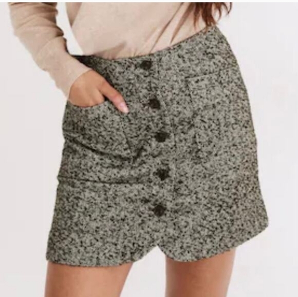 Madewell Green Herringbone Tweed Button Front Wool Blend Lined Mini Skirt Size 8 - Picture 2 of 16